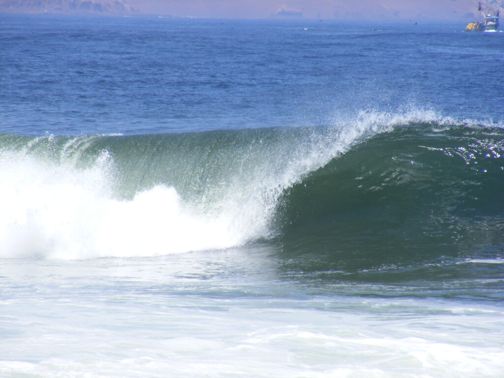 Surfing, Arica Chile