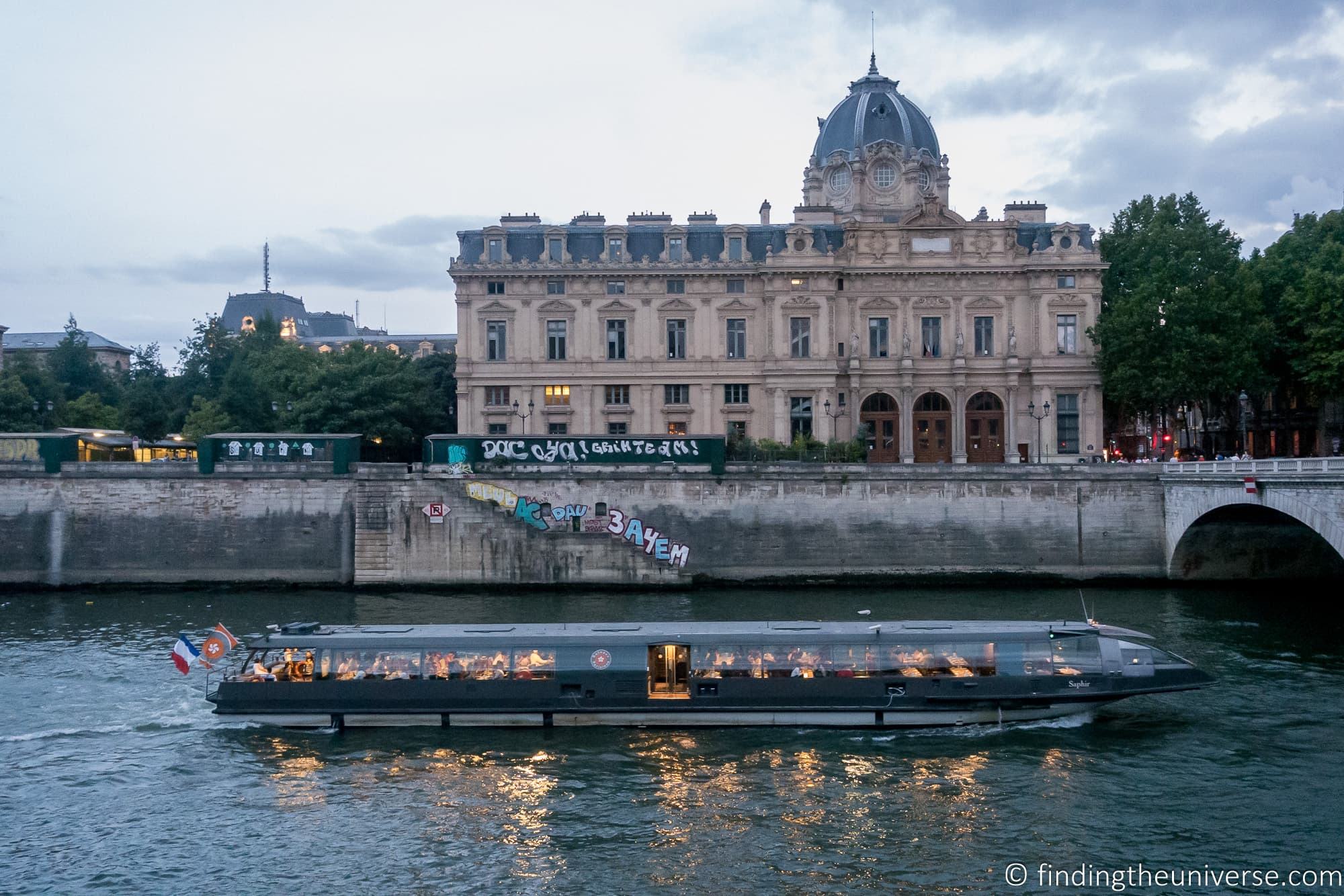 Bateaux Parisiens Dinner Cruise River Seine