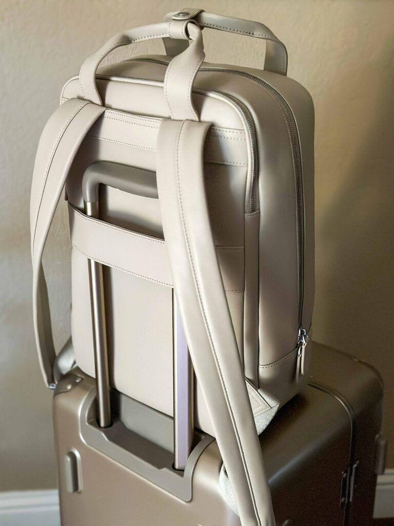 monos luggage review