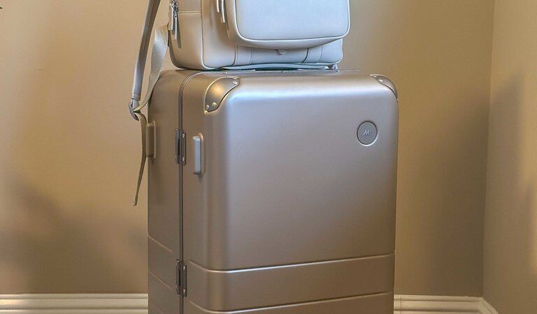 Is Monos Luggage Worth Buying? I Tried it to Find Out!