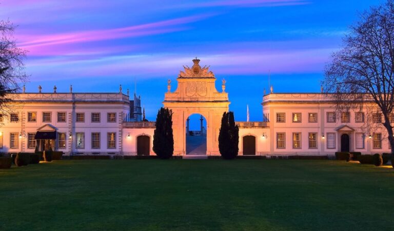 Touring Portugal in Tivoli Style