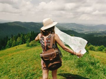 27 Helpful Tips for How to Travel More