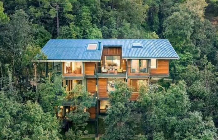 Commune With Nature In The Villa In The Woods In The Himalayas