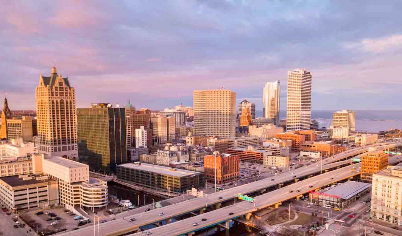 The skyline of downtown Milwaukee during the evening